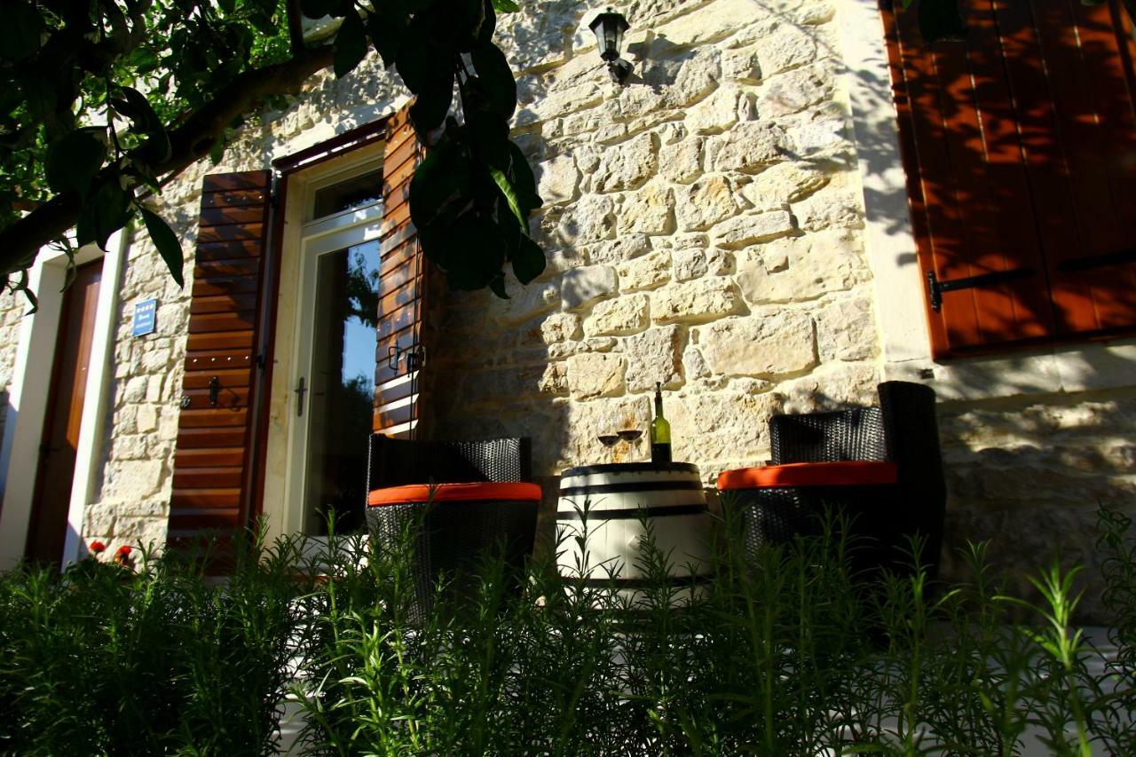 Old House Apartman Sveti Filip i Jakov Kültér fotó