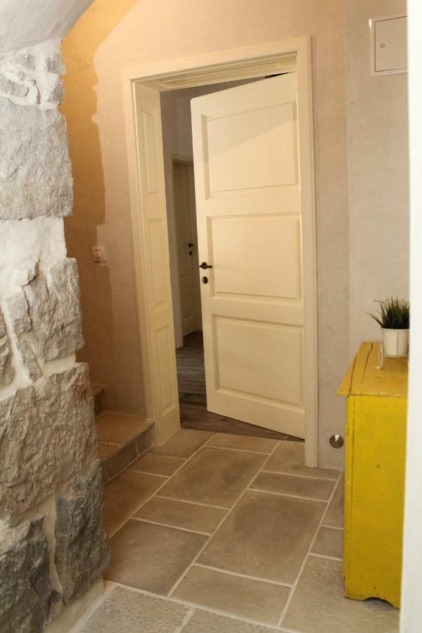 Old House Apartman Sveti Filip i Jakov Kültér fotó